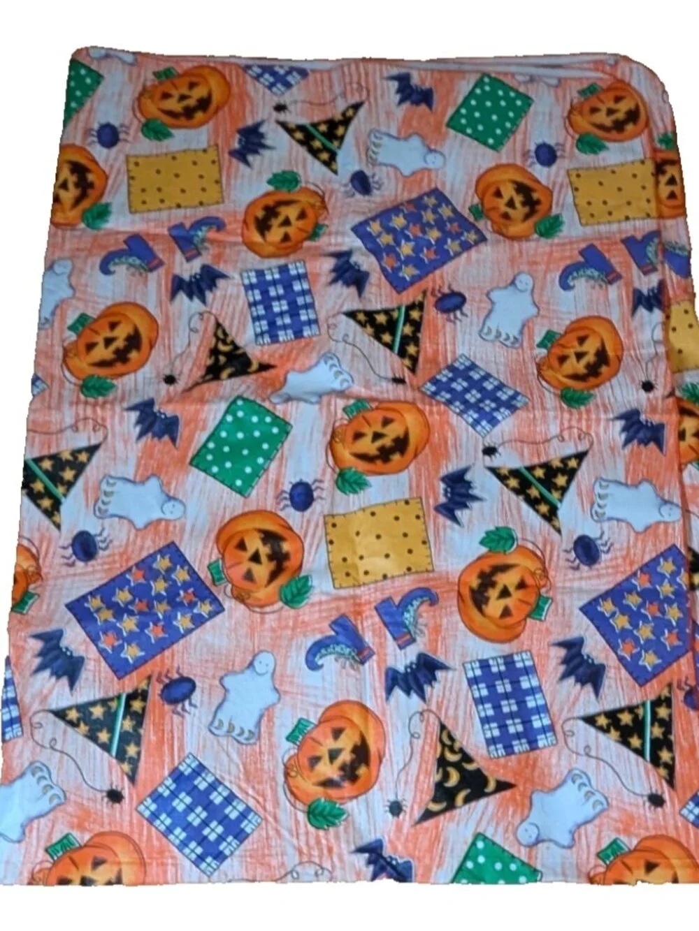rectangle halloween tablecloth jackolantern witch hat spiders flannel back